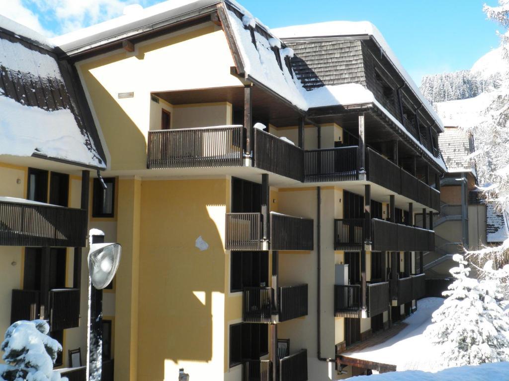R.T.A. Hotel Des Alpes 2 Madonna di Campiglio Exterior photo